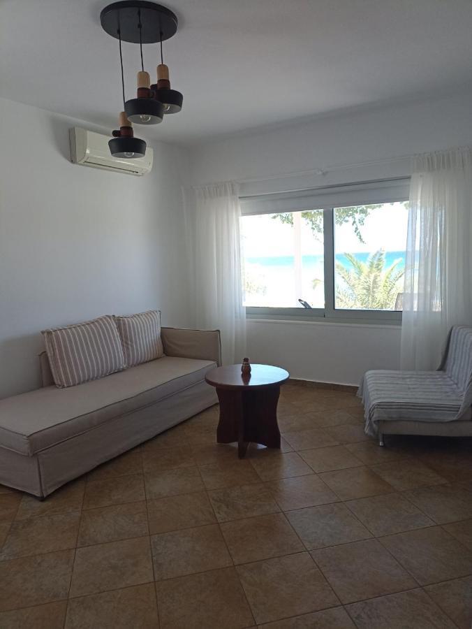 Grandes Apartments Sea Front Палекастрон Екстериор снимка
